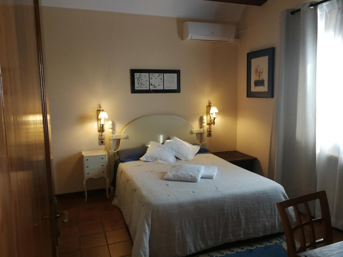 Hotel Rural Cal Ruget Vilobi Del Penedes Екстер'єр фото