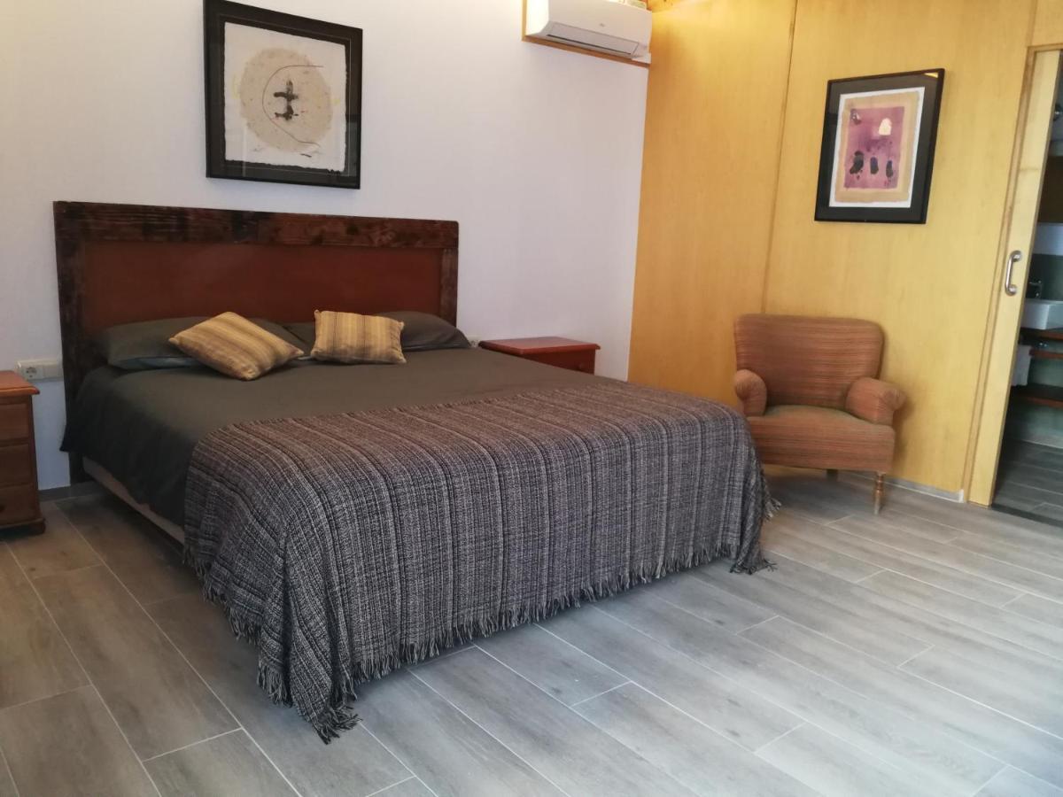 Hotel Rural Cal Ruget Vilobi Del Penedes Екстер'єр фото