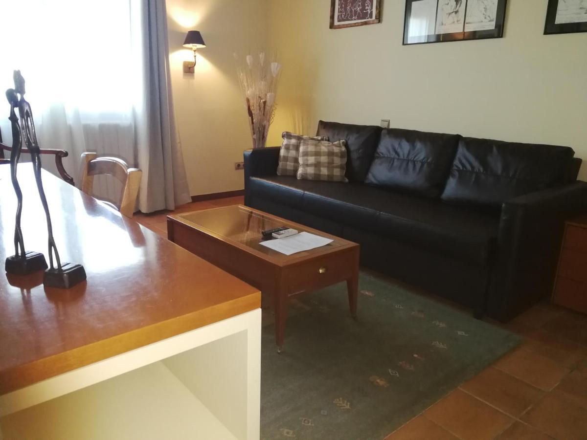 Hotel Rural Cal Ruget Vilobi Del Penedes Екстер'єр фото