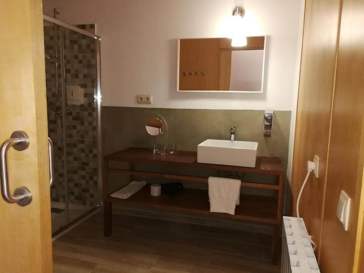 Hotel Rural Cal Ruget Vilobi Del Penedes Екстер'єр фото